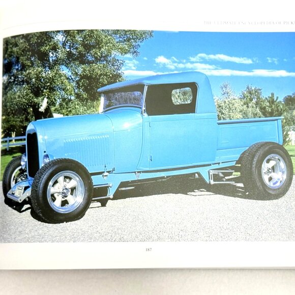The Ultimate Encyclopedia Of Pickups By Peter Henshaw (2010) - Picture 4 of 6